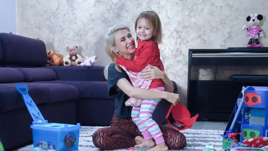 Andreea Bălan se află în autoizolare de o lună. Ce se întâmplă cu fetițele ei în această perioadă de carantină. „Sentimentul ăsta mă sfâșie”