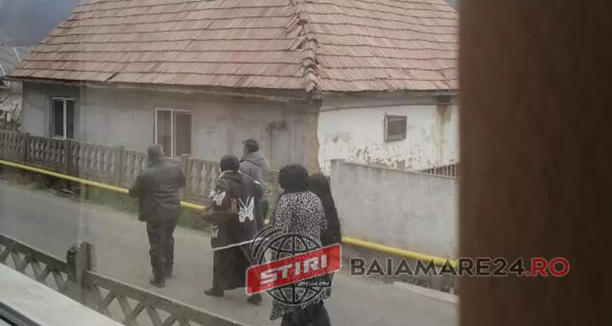 Oamenii sfidează legea. Înmormântare cu alai într-o localitate din Baia Mare