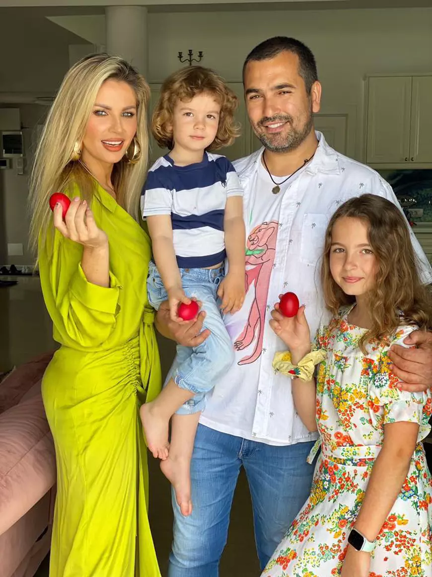 Cum le-a răspuns Andreea Bănică celor care au întrebat-o dacă are silicoane. „Deja mă macină. Mă enervează de atâția ani”