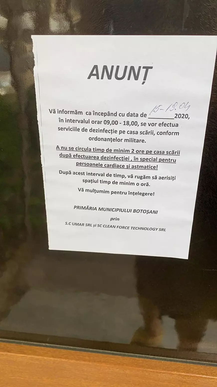 Firma fondată de juristul DSP Botoșani face dezinfecția orașului. E “trecută” pe soție și abonată la contracte cu spitalele din județ