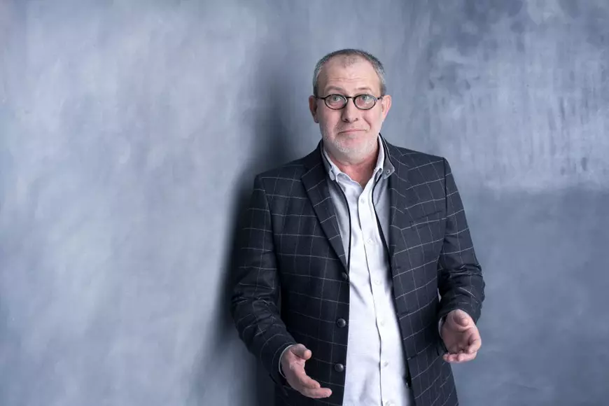 Florin Busuioc a descoperit actoria în copilărie, grație tatălui său. “Îmi pare rău că am stat departe de teatru 12 ani”