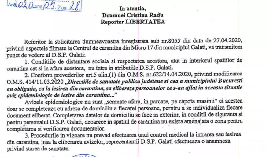 Cum explică DSP Galați imaginile cu oamenii care ies grămadă din carantină și sunt consultați pe capotă: „Procedura nu presupune control medical, facem anamneză”