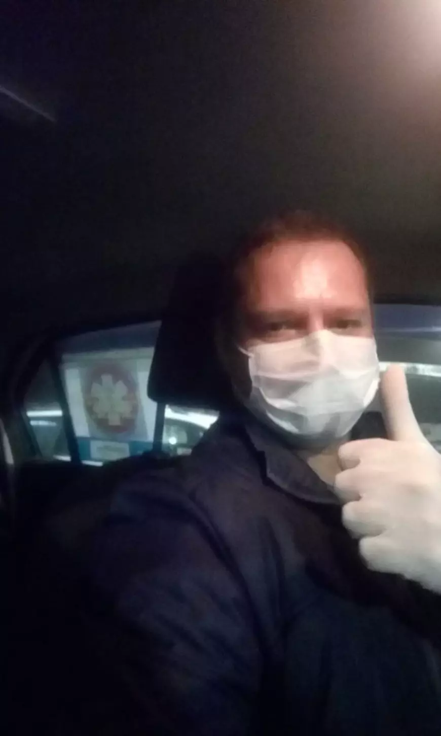 Curse gratuite pentru cadrele medicale. Ideea unui taximetrist din Arad care a ajuns în mai multe orașe: „Acum nu e momentul să stăm”