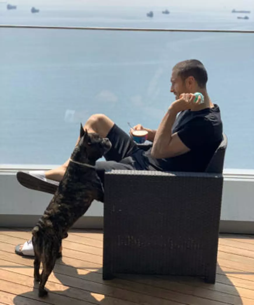 Florin Andone a împlinit 27 de ani, în izolare la Istanbul. Imagini inedite de la aniversare