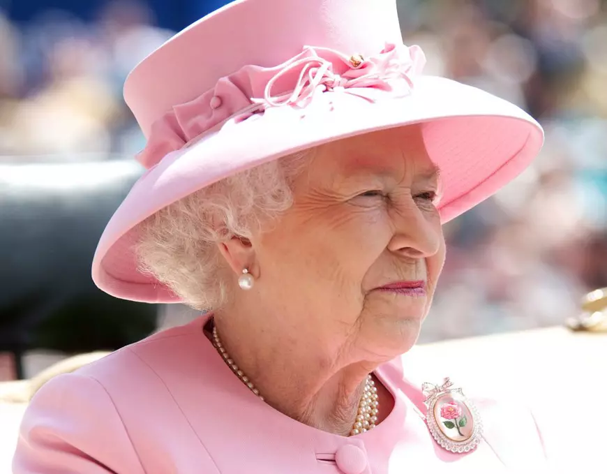 Ce face regina Marii Britanii în carantină? Rutina monarhului, încercată de o jurnalistă