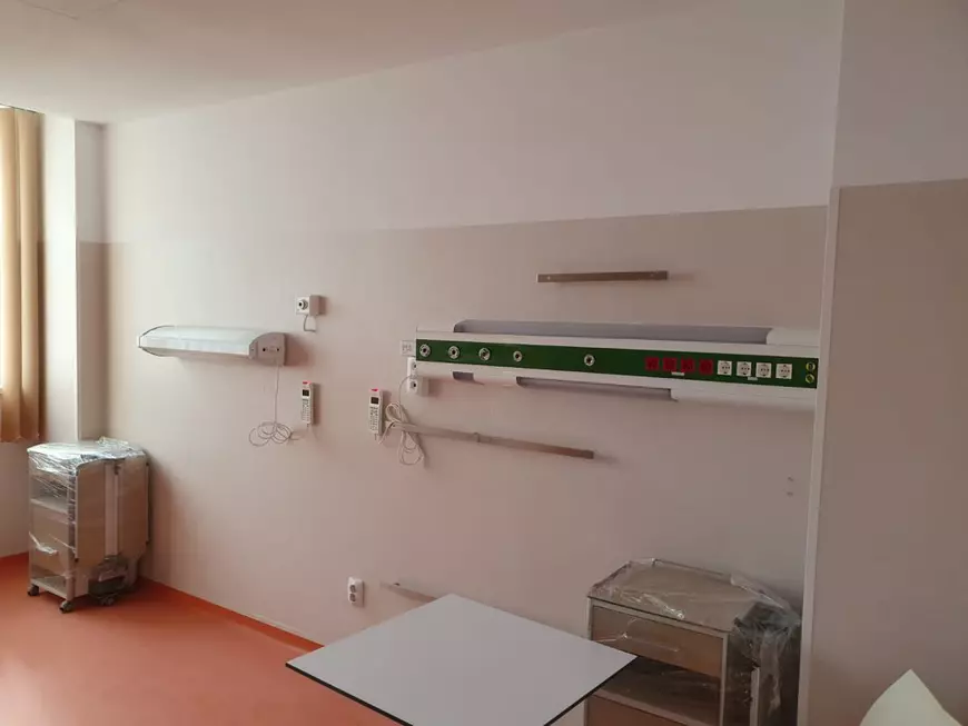 Primarul din Fălticeni: “La spitalul vechi, avem programul de nașteri full până pe 10 iunie, trebuie deschis urgent noul spital”