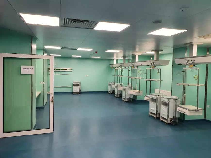 Se redeschide vechiul spital din Fălticeni, 102 dintre cele 115 cadre medicale infectate se întorc la muncă