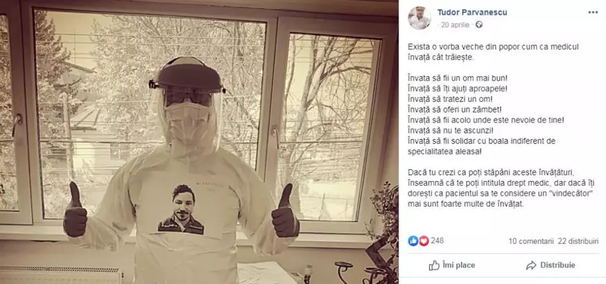 Un medic din Timișoara și-a lipit fotografia pe combinezonul de protecție pentru ca pacienții să îi vadă chipul