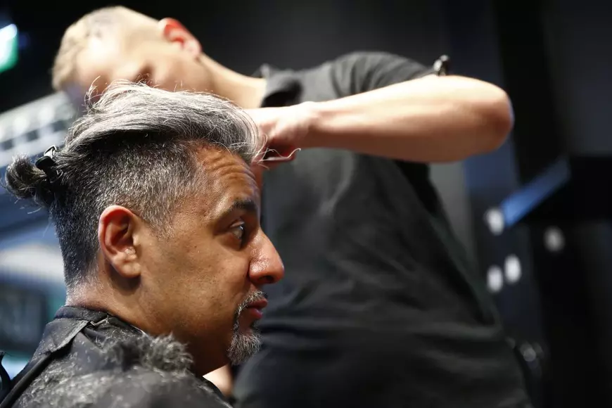 FOTO | Cum arată viața după carantină. Imagini altfel după relaxarea condițiilor de izolare și redeschiderea unor afaceri