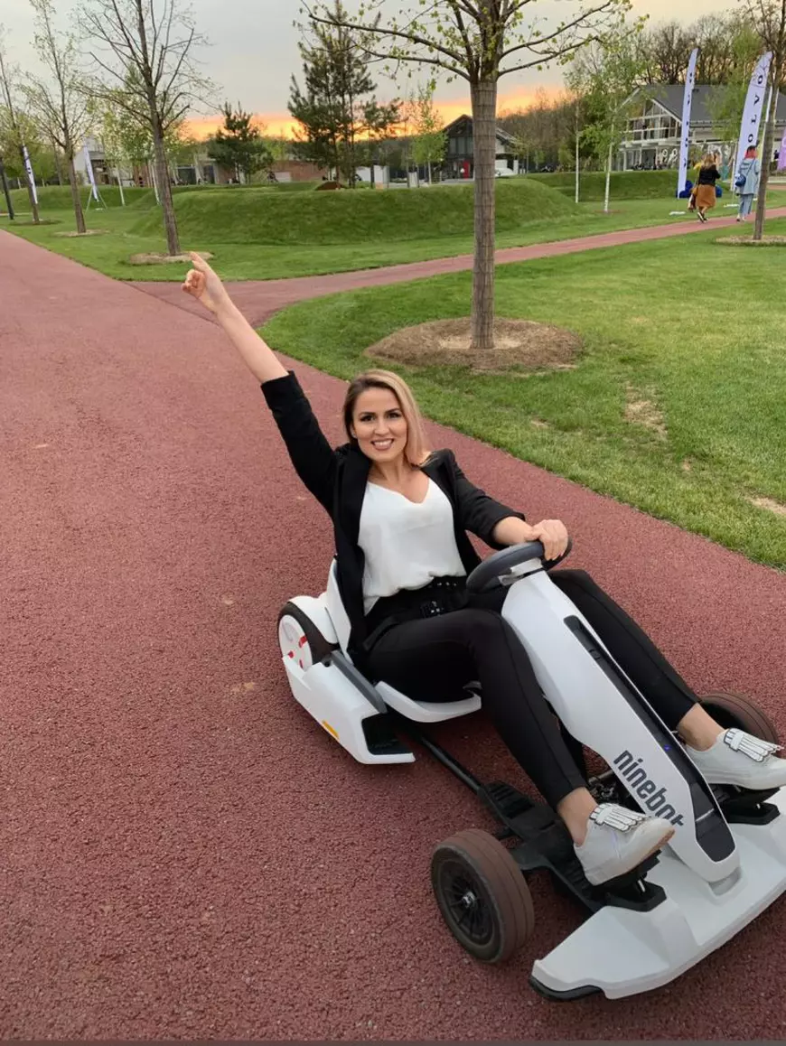 VIDEO/Cristina Almășan propune 30 de activități de făcut în casă pe timpul pandemiei. „Dacă tot ne bucurăm de vremea frumoasă de la balcon”