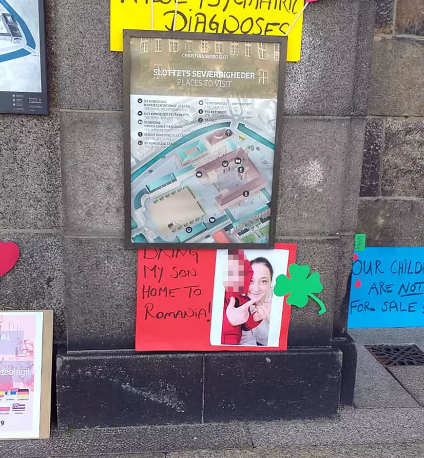 După ce primul băiat i-a murit de leucemie, statul danez i-a luat al doilea copil unei românce. Ea luptă de 6 ani să-l repatrieze