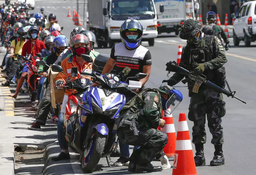 ”Dacă există probleme, trageți pentru a ucide!”, a fost ordinul președintelui filipinez pentru poliție și armată