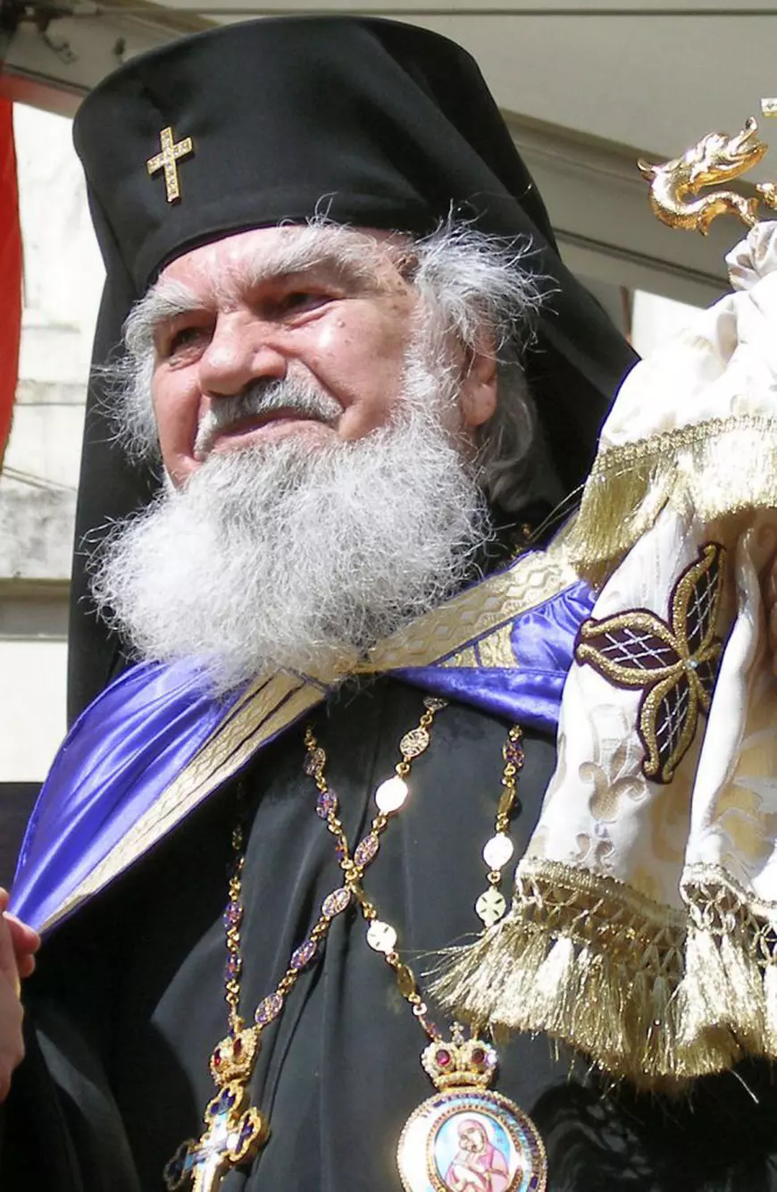 Păstrătorul istoriei migrației românești. Ștefan Străjeri, de 18 ani în SUA: “Am o arhivă de peste 100 de cutii de documente, ziare vechi”