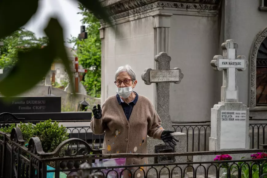 Luminița Țacu venea în fiecare săptămână la cimitir, înainte de instalarea stării de urgență