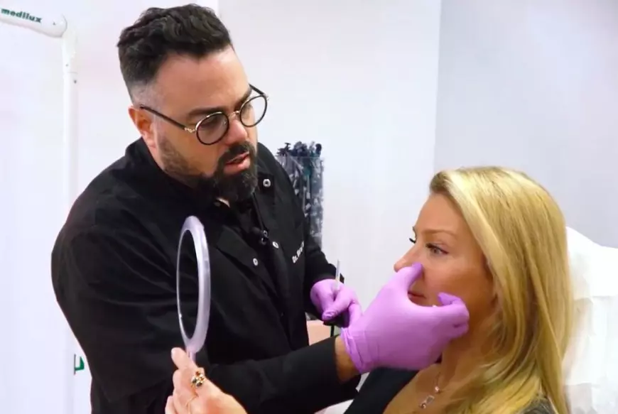 Cea mai solicitată intervenție estetică după izolarea la domiciliu: blefaroplastia. „Lista de așteptare este și de 3 luni”