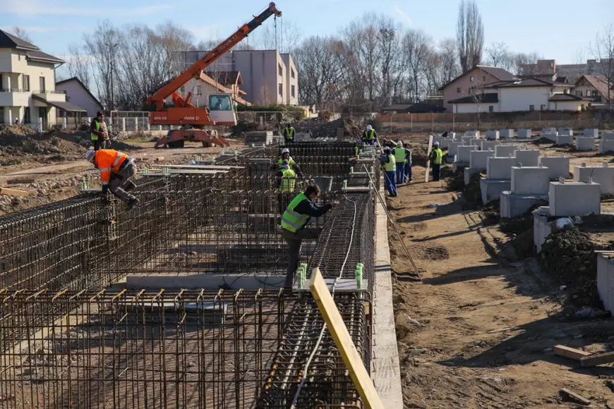 Înregistrare cu camera ascunsă. Cum se construiește stadionul din Târgoviște cu cantități fictive, iar primarul PSD Cristian Stan merge înainte