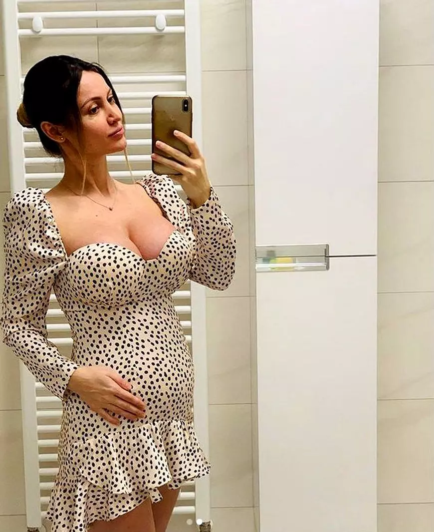 Momente grele pentru Nicoleta Dragne de la Insula Iubirii. Fosta ispită este gravidă cu primul copil. “De o lună stau în pat. Nu mai am voie să depun efort”