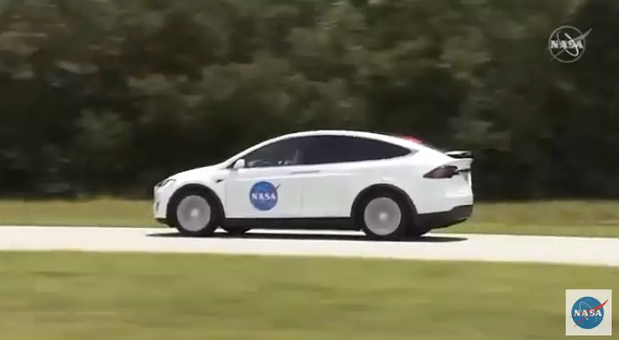 VIDEO | Misiunea istorică SpaceX și NASA, încheiată cu succes. Cei doi astronauți au ajuns pe Staţia Spaţială Internaţională