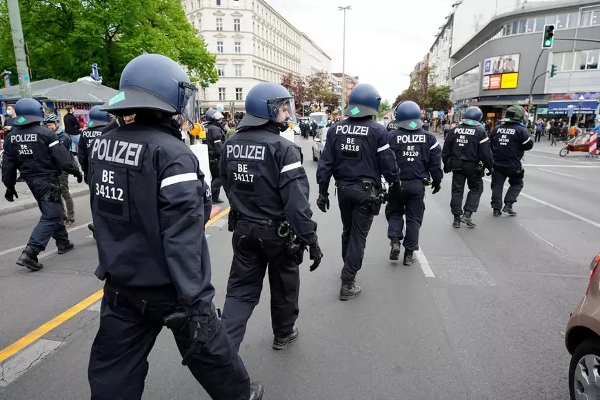 Poliția germană a operat arestări în rândul manifestanților care au protestat la Berlin, de Ziua Muncii