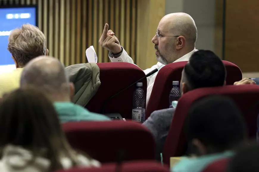 Scandalurile în care a fost implicat Aurelian Bădulescu. De la bătaia cu primarul Mutu, la jigniri precum “javrelor ce sunteți”