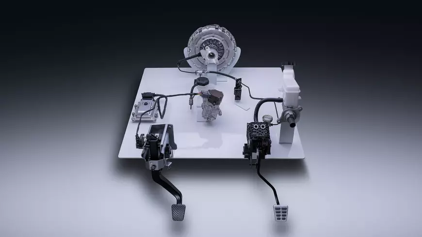 Kia lansează prima transmisie manuală inteligentă cu ambreiaj “clutch-by-wire”