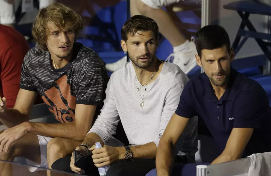 Tatăl lui Novak Djokovic îl acuză pe unul dintre rivalii fiului său că i-a infectat cu COVID-19 pe participanţii la "Adria Tour"
