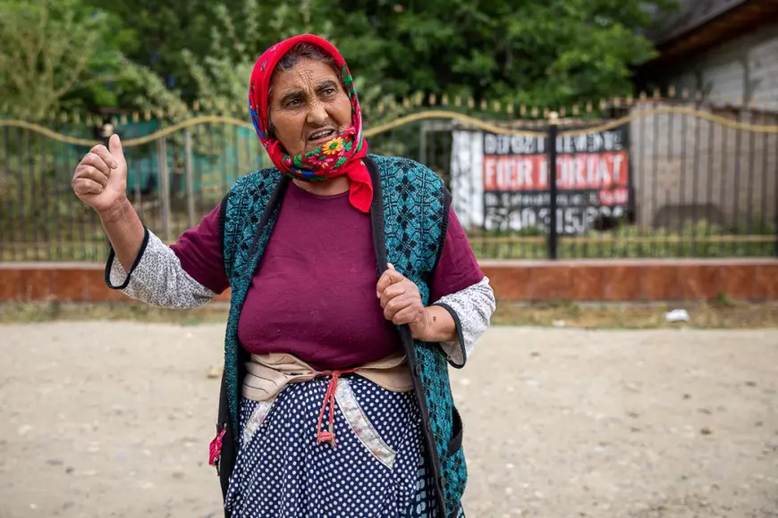 În Murgeni, jandarmii vin şi pleacă, bulibaşa rămâne. Statul român face paradă de forţă într-un oraş pe care l-a abandonat în toate celelalte privinţe