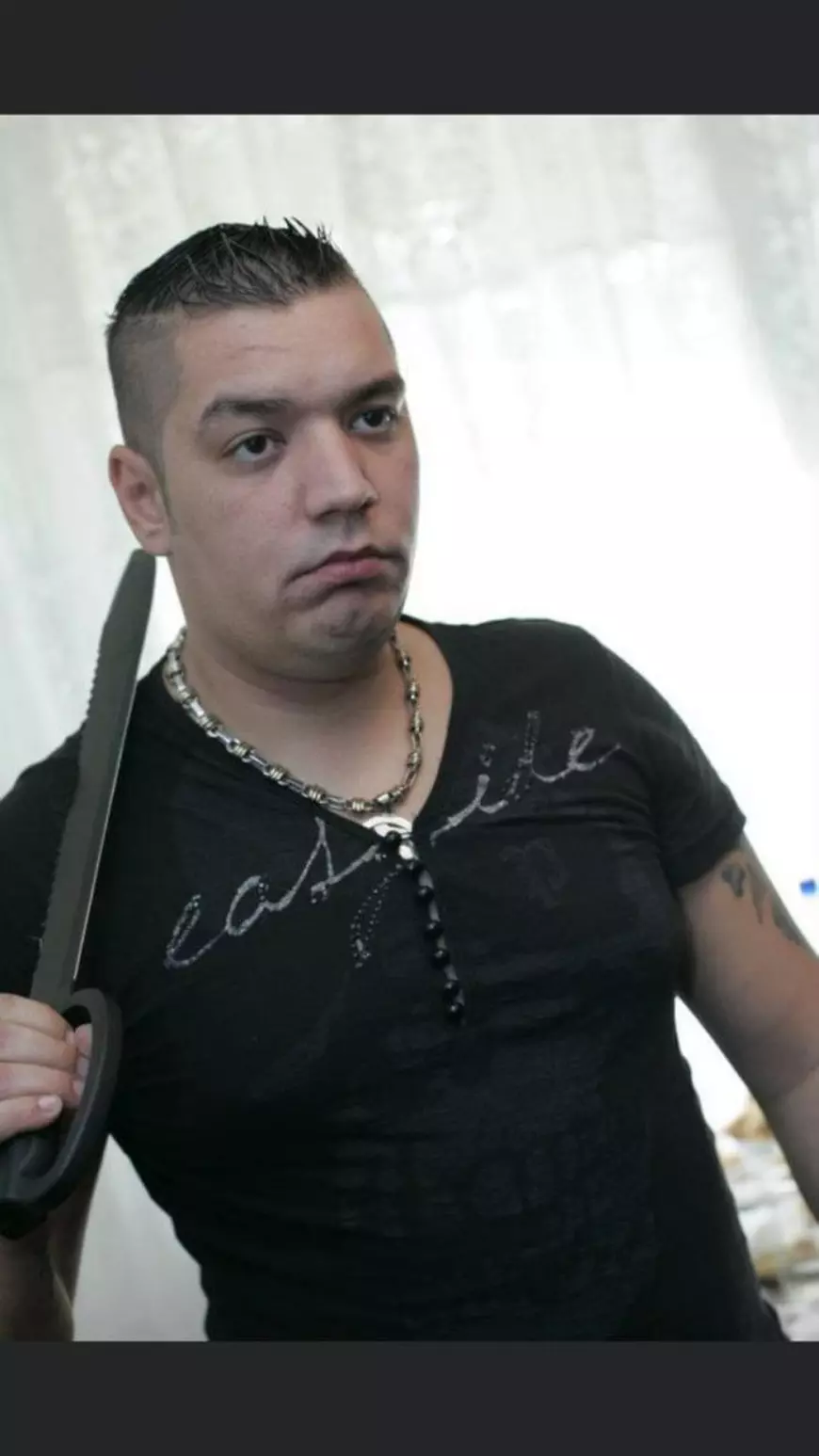 Rudele interlope ale polițiștilor locali din clanuri au trecut la mesaje pentru ziariștii de investigație: “să te fută băieții ăia”!