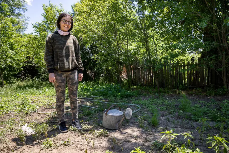 Cum a trăit o adolescentă de la sat redeschiderea școlii: “Mama muncește în Germania pentru mine și vreau să o fac mândră”