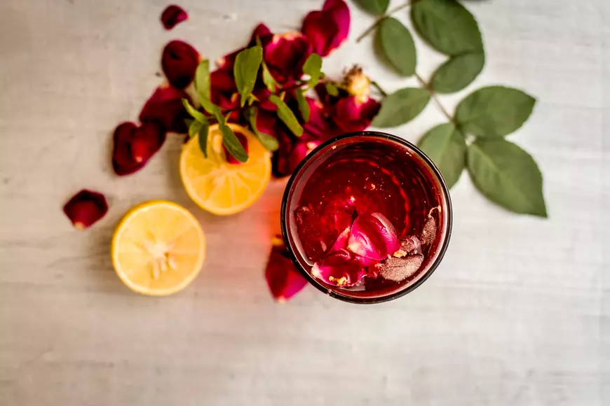 Sirop de trandafiri cu gheață și portocale