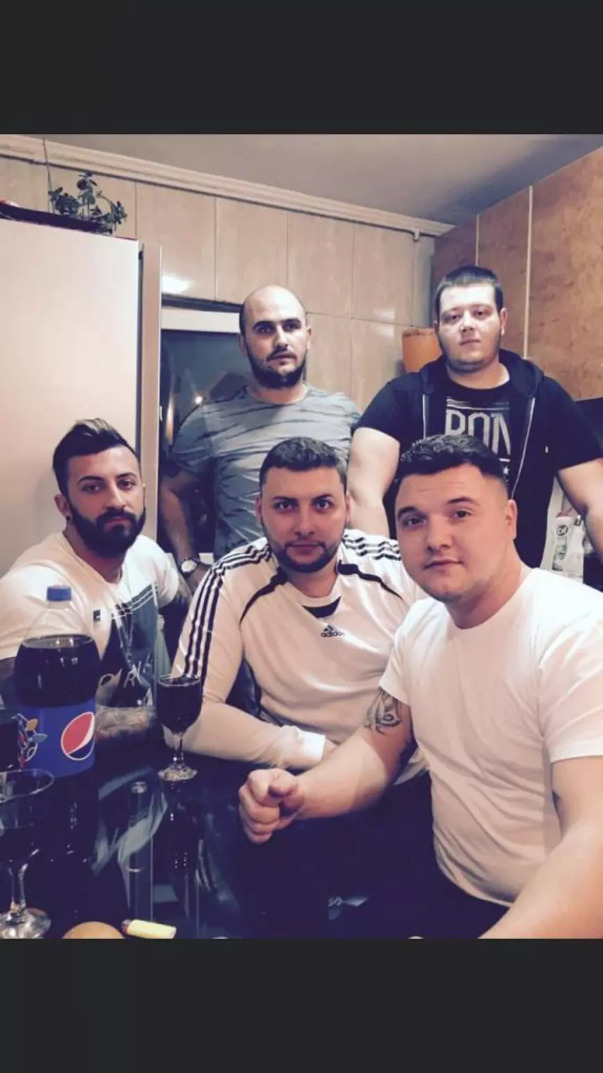 Rudele interlope ale polițiștilor locali din clanuri au trecut la mesaje pentru ziariștii de investigație: “să te fută băieții ăia”!