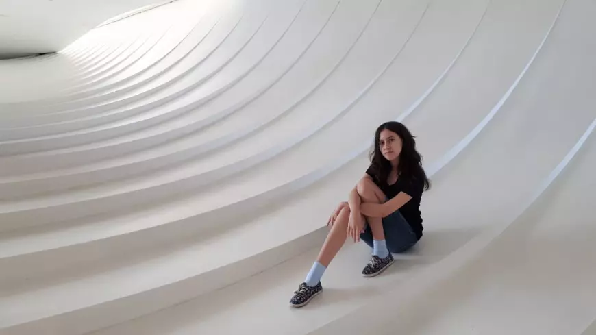 [Excelență la 14 ani] Flavia Frigură-Iliasa, olimpica din Timișoara care scrie povestiri în limba engleză și visează să facă lumea mai bună prin tehnologie  (publicitate)