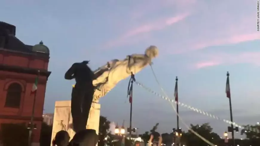 VIDEO | O statuie a lui Cristofor Columb a fost distrusă în Baltimore