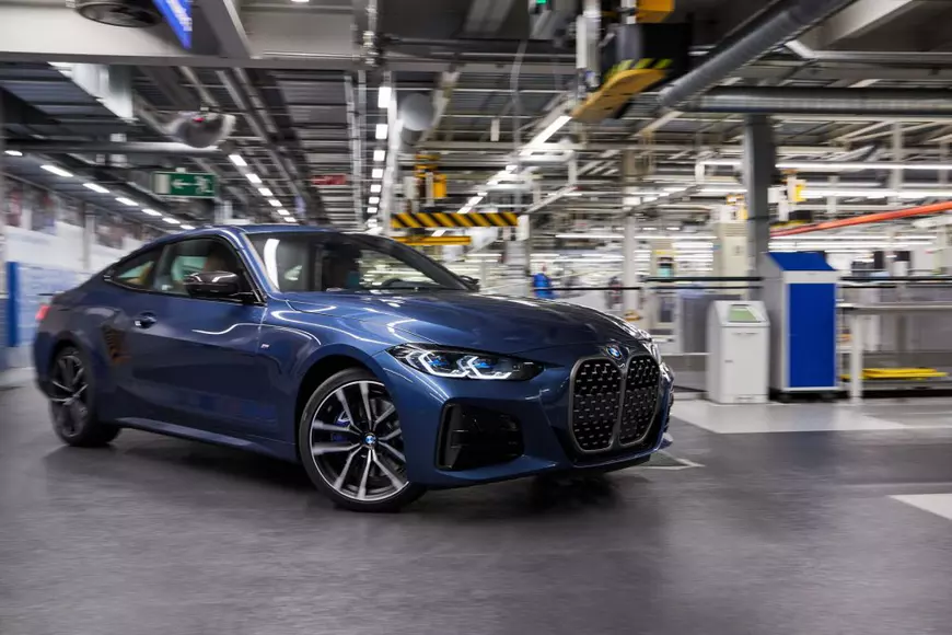 Bucurie printre fanii BMW: noul Seria 4 Coupe a intrat în producție
