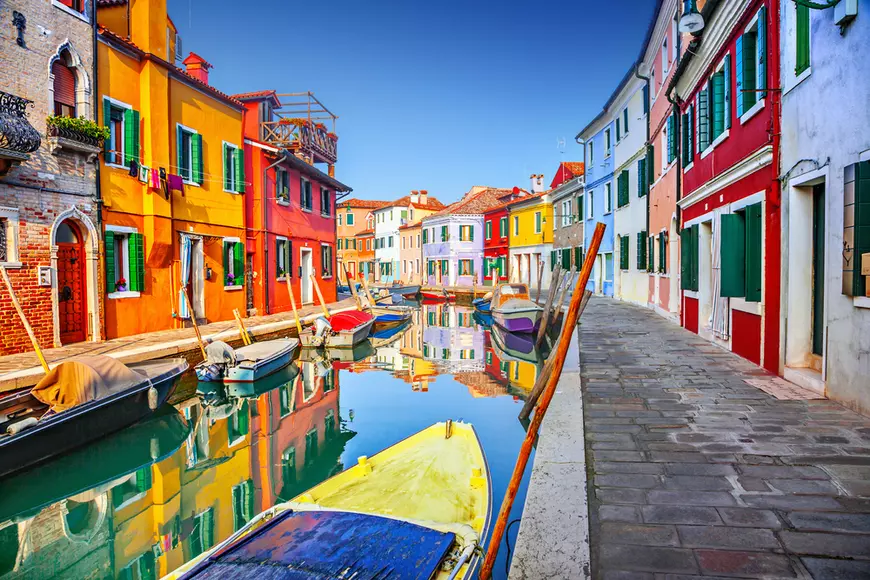Burano, Italia - cele mai colorate orașe din lume
