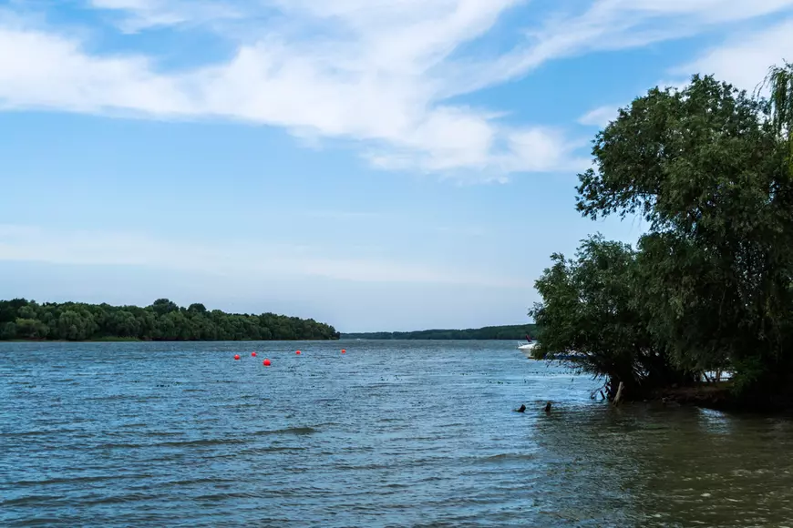 Parcuri naționale și parcuri naturale