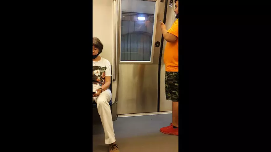 VIDEO | Cum se respectă regulile stării de alertă în Gara de Nord. Angajați fără nicio protecție, călători fără mască și jandarmi care ignoră și ei legea