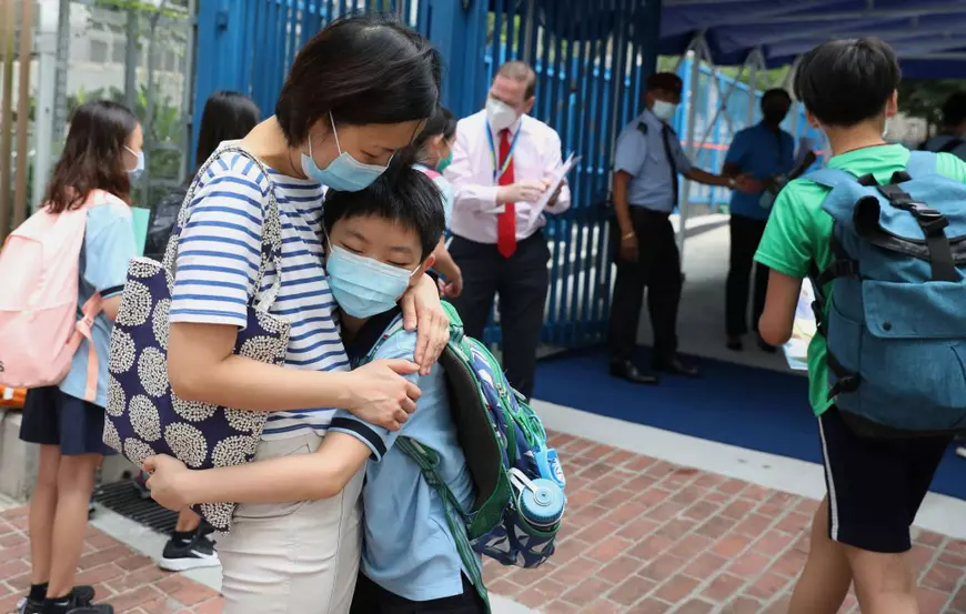 Epidemia COVID accelerează din nou în mai multe țări. Din Bulgaria până în Israel, autoritățile revin la restricții