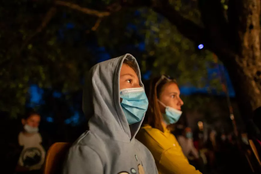 Spectatorii au purtat măști de protecție