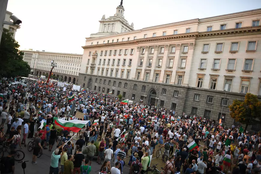 Explicațiile victoriei surprinzătoare în alegeri a noului partid anticorupție din Bulgaria. Interviu cu un profesor de la Sofia