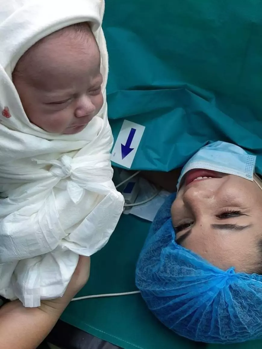 Oana Tache a devenit pentru prima oară mamă. Cum arată bebelușul ei. “A venit mai repede un pic”