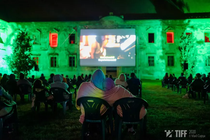 Cinema în aer liber la Bonțida, în cadrul TIFF
