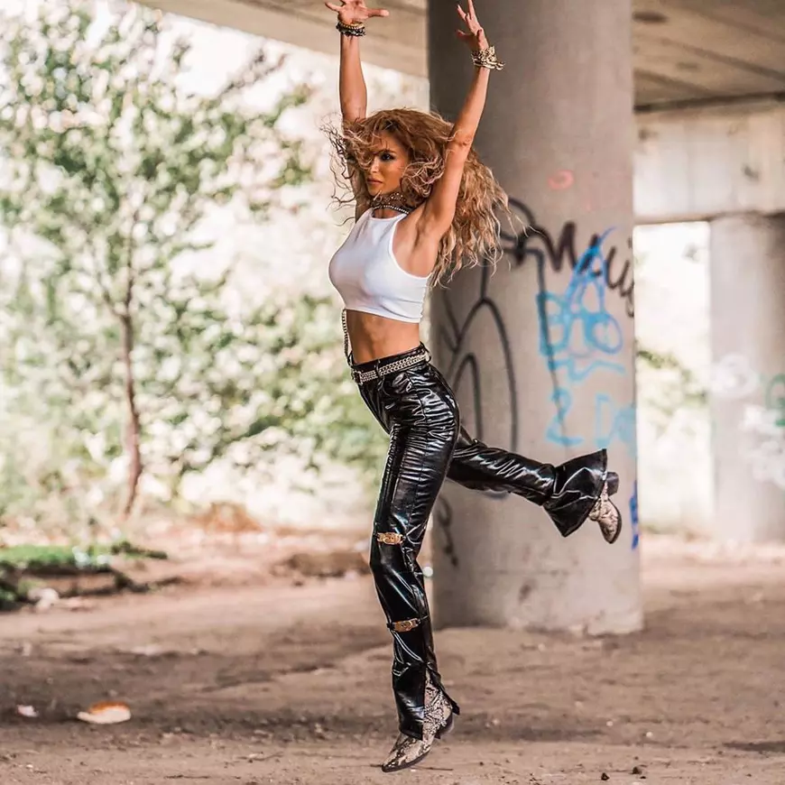 Andreea Bălan este pregătită să meargă mai departe, după divorțul de George Burcea. „Întotdeauna mi-am dorit să ies din zona de confort”