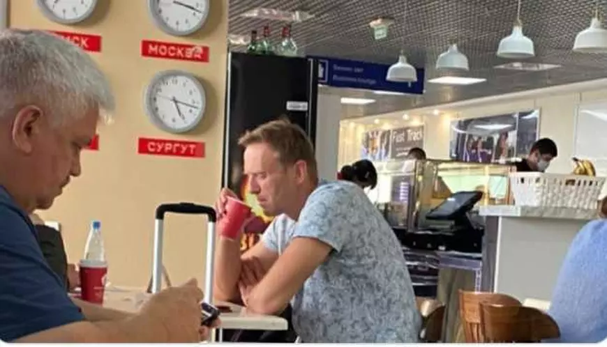 Ultima fotografie cu liderul opoziției ruse Alexei Navalnîi, când ar fi fost deja otrăvit