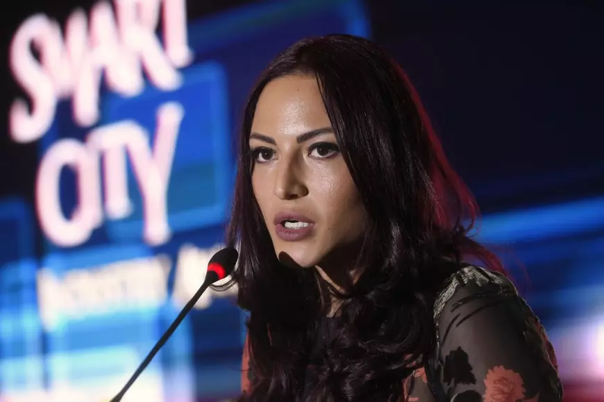 O instituție din subordinea lui Firea pompează zeci de mii de euro pentru a le da vârstnicilor sfaturi de nutriție pe Facebook