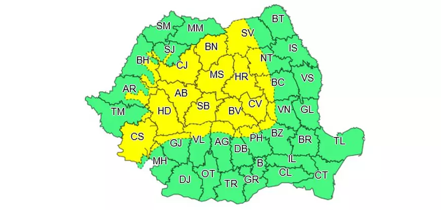 Cod galben de furtuni în mai multe judeţe din ţară. În Bucureşti, vremea este caniculară