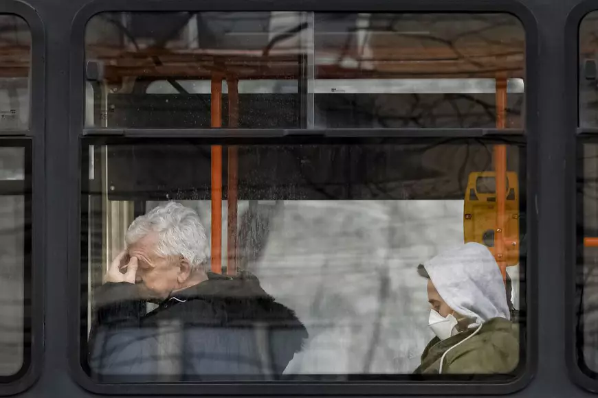 Preocupare mondială: pandemia este şi o criză de sănătate mintală. Cei mai afectați sunt tinerii între 18 și 24 de ani, dintre care 75% reclamă probleme!