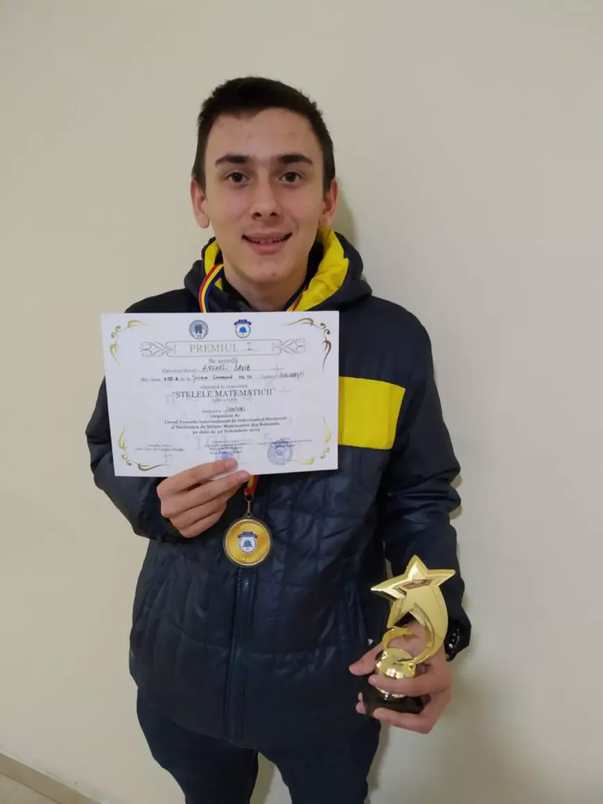 [Excelență la 14 ani] Andrei David Anghel, premiat cu aur la Olimpiada Balcanică de matematică, visează să facă lumea mai bună prin știință (publicitate)