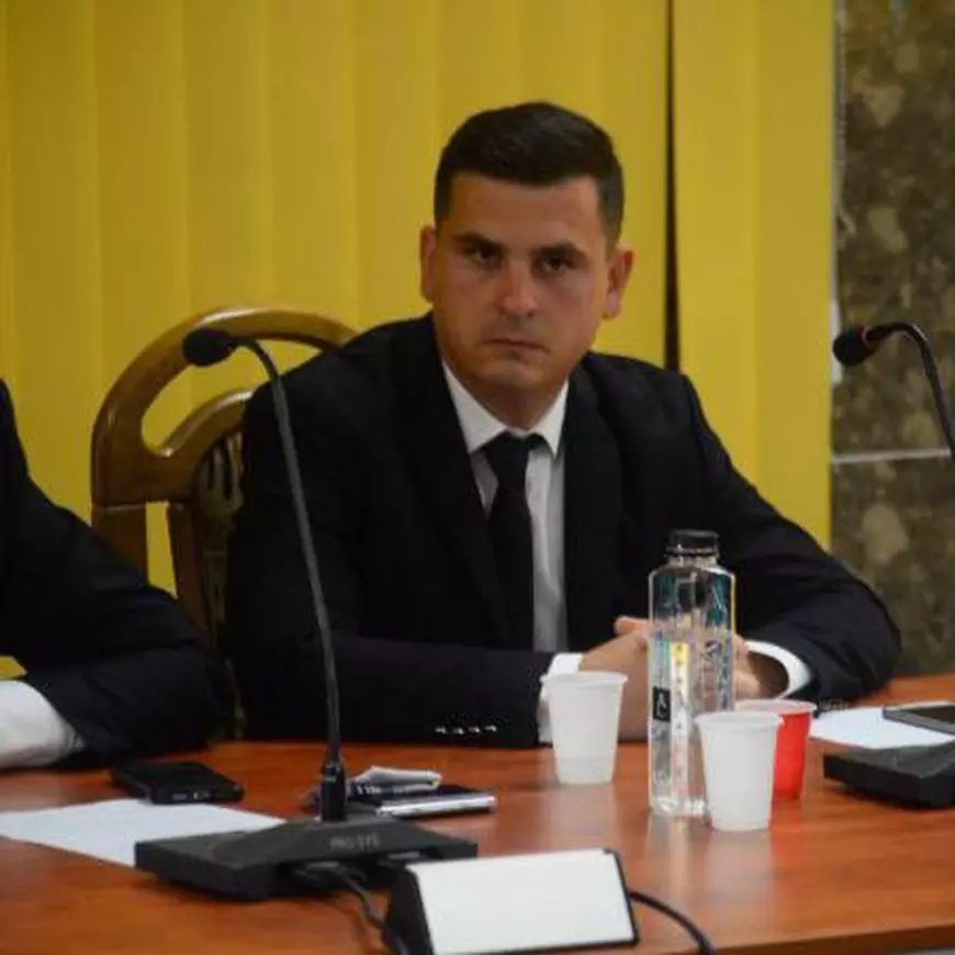 Un consilier local din Suceava și fetița lui în vârstă  de 10 ani au decedat într-un accident rutier