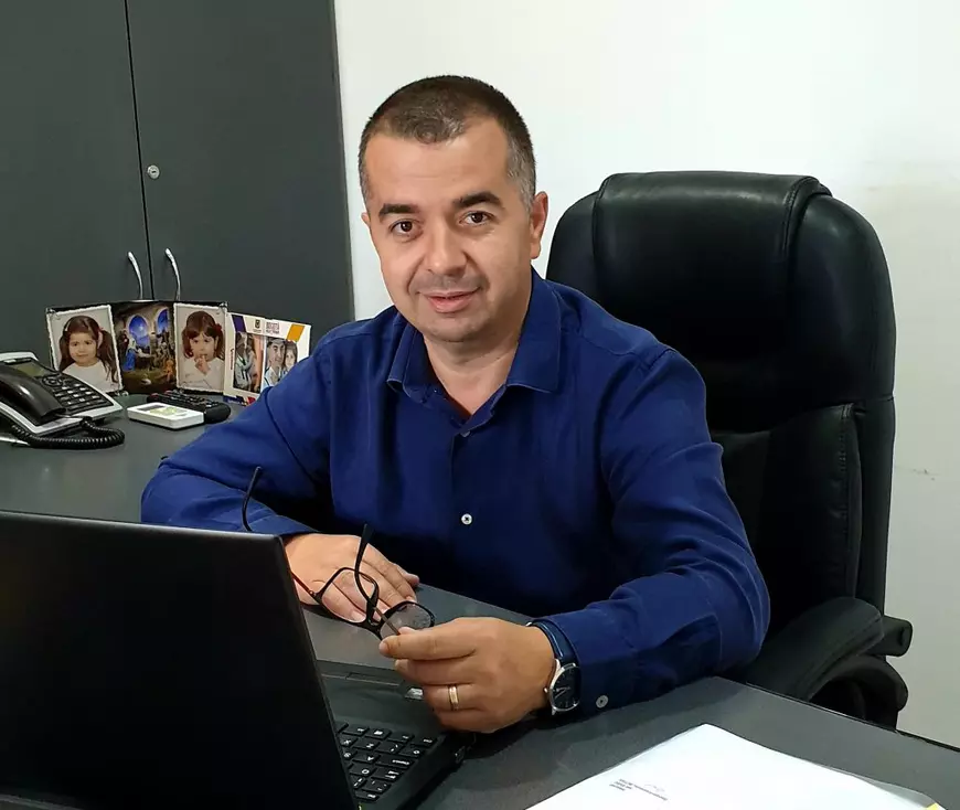 ARANJAMENTE PE WHATSAPP. Cum cer afaceriștii PNL contracte în pandemie: “Să-și mai aducă aminte colegii noștri care au ajuns în funcții de răspundere și de noi!”